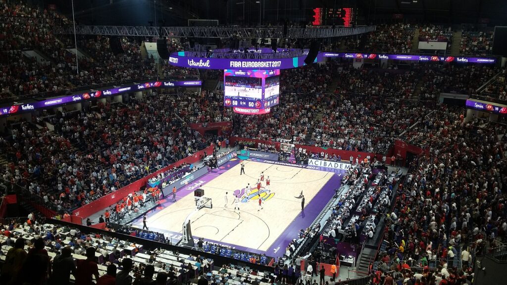 Sinan Erdem Spor Salonu'nda Türkiye–İspanya maçı (EuroBasket 2017)