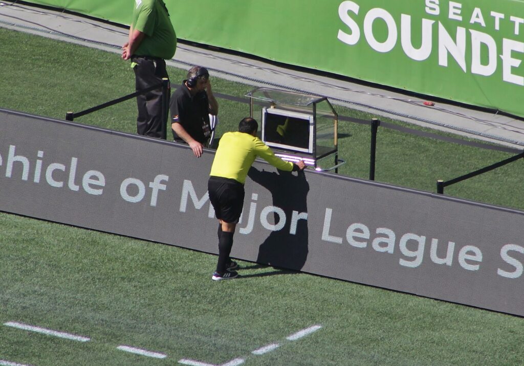 Baldomero Toledo checks VAR - Seattle Sounders vs. Sporting Kansas City