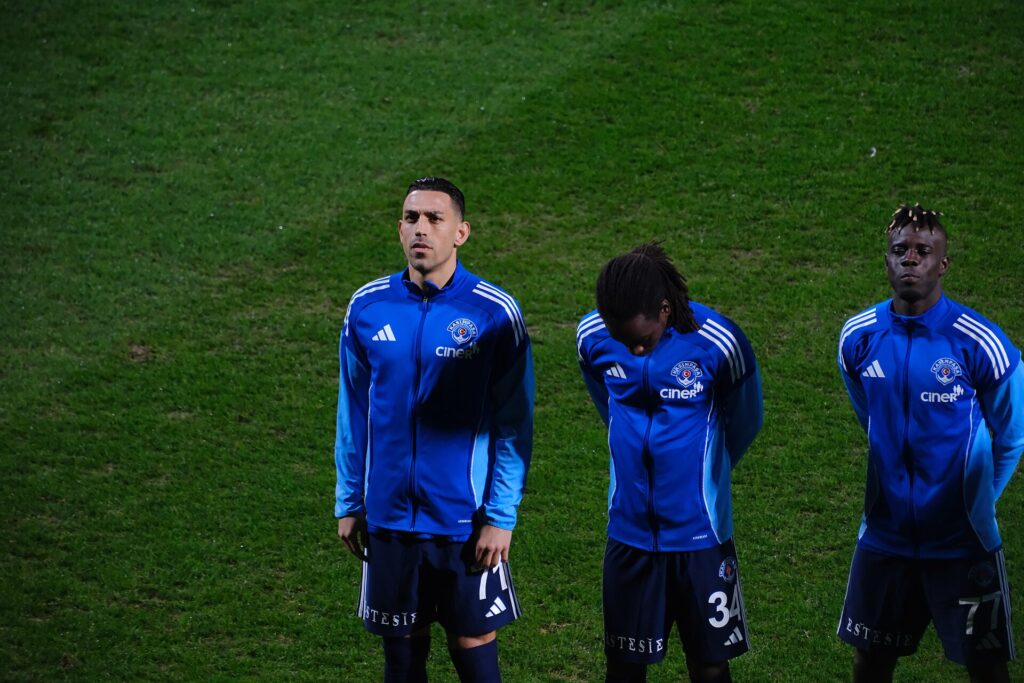 Kasımpaşa oyuncuları 30 Ocak 2026 tarihli Süper Lig maçı öncesinde. Arşiv fotoğrafı.